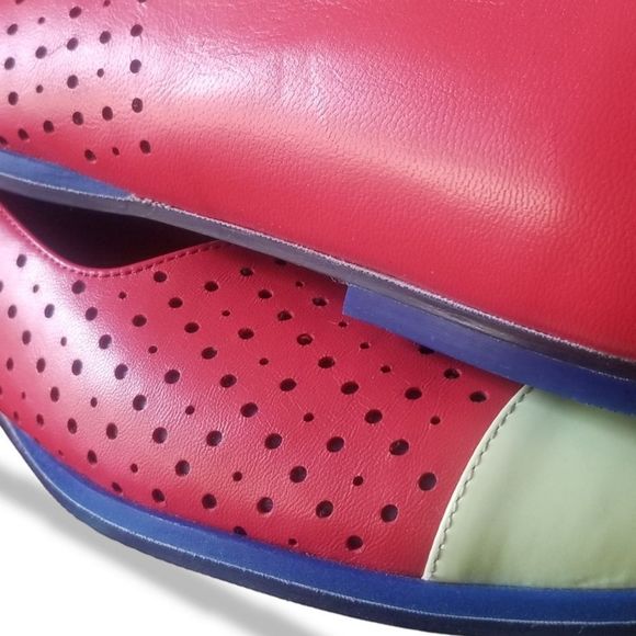 John Fluevog Retired 'Basement Sue' Red Perforated Flats Off White Toe Cap sz 8 - Picture 6 of 14